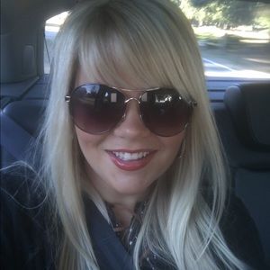 Meet your Posher, Annika