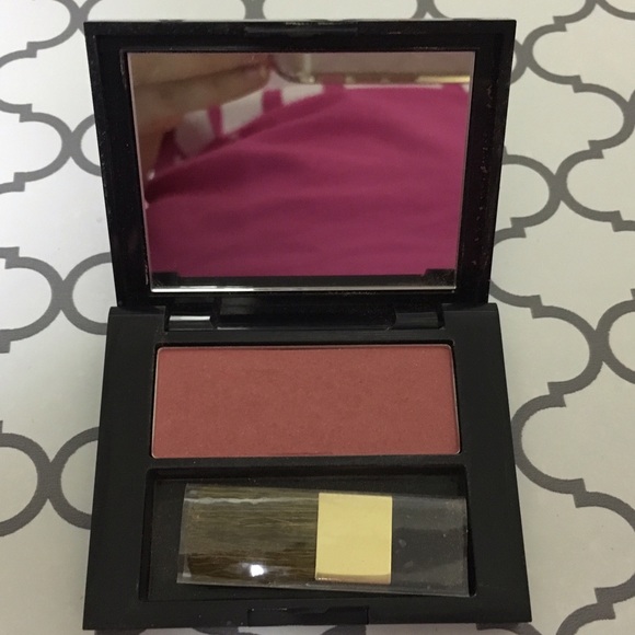 Estée Lauder Pure Color Blush "Pink Kiss Satin"