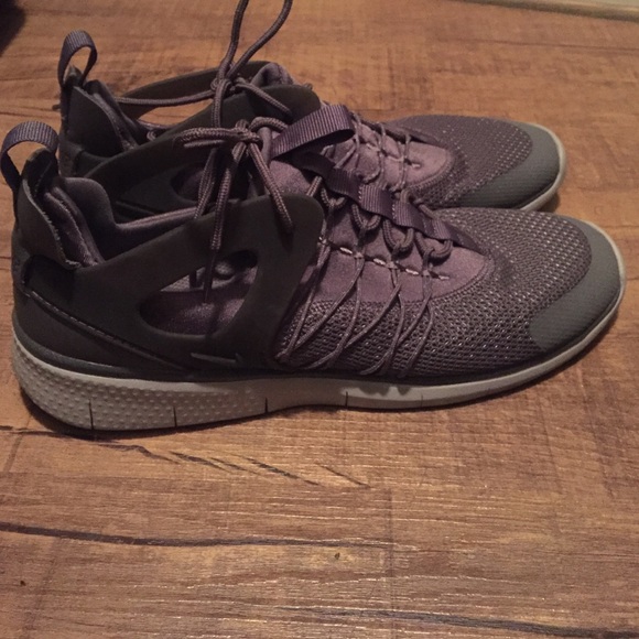 Women's Nike shoes
