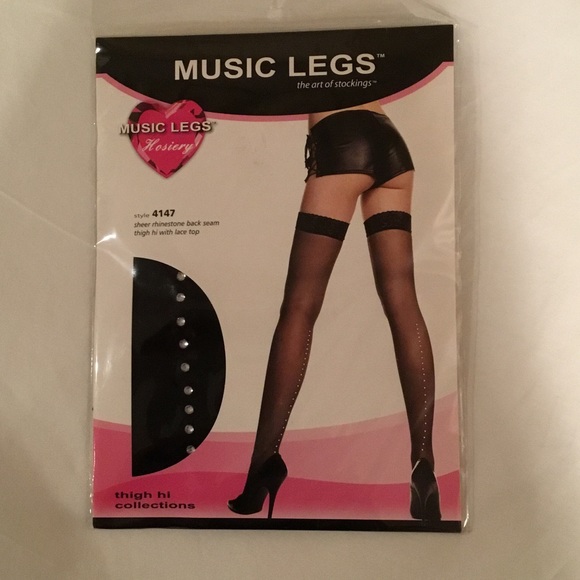 MUSIC LEGS NYLONS