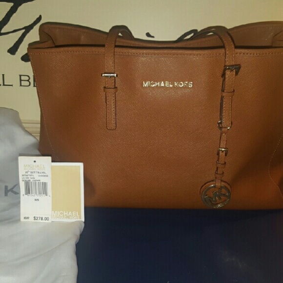 Michael Kors Jet Set Travel tote