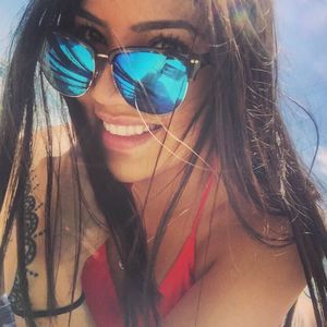 Meet your Posher, Daniela