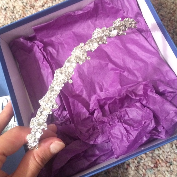 Bridal headpiece - Picture 3 of 4