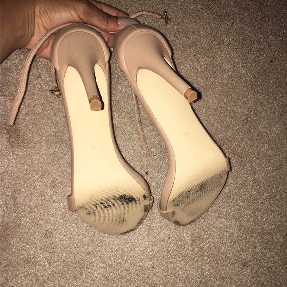 Stecy Steve Madden Rihanna like Heels.