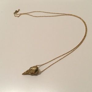 Raven skull pendant necklace