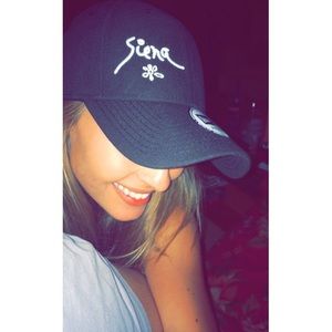 Meet your Posher, Melanie