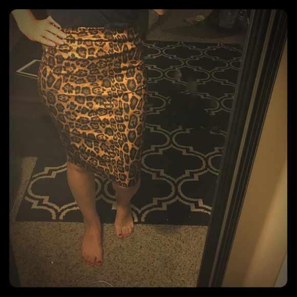 Cheetah pencil skirt