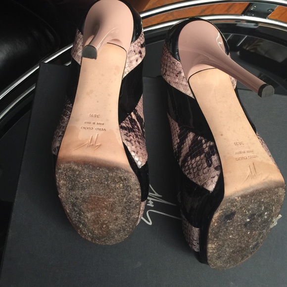 Giuseppe Zanotti Design patent leather snake pumps - Picture 4 of 4