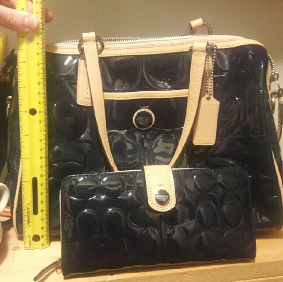 ***Coach Set****