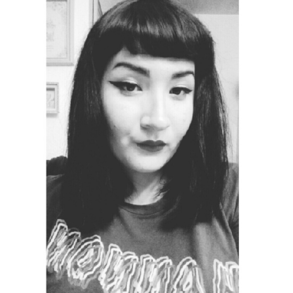 Meet your Posher, Liz - Picture 1 of 1
