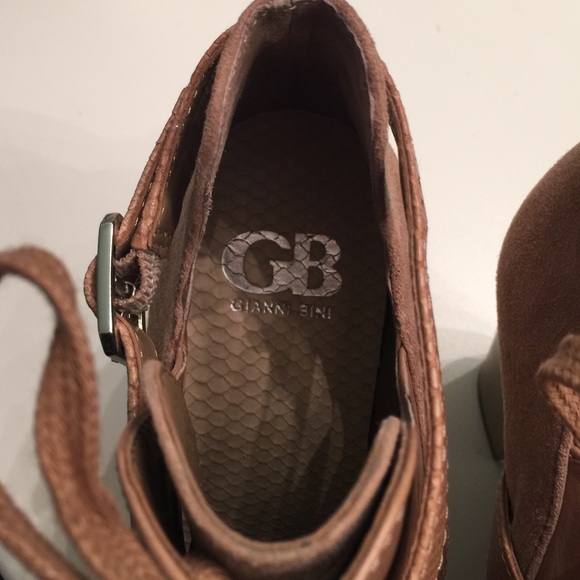 GB tan boots