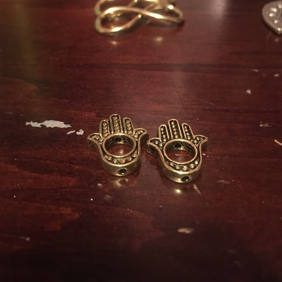 Assorted pendant/charms - Picture 2 of 4