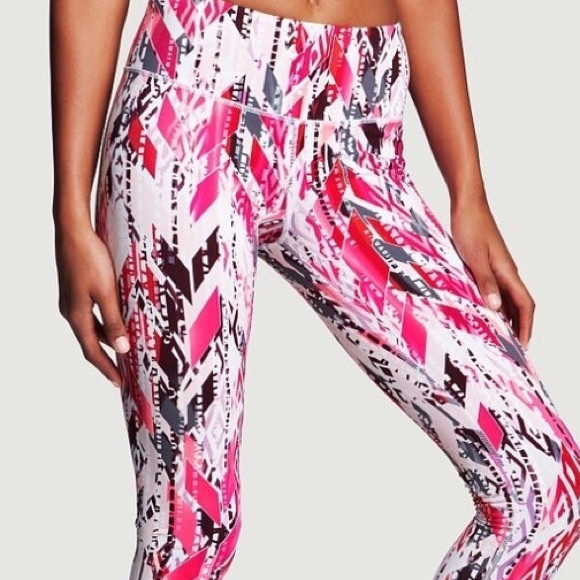 Glow in the dark VS workout crops