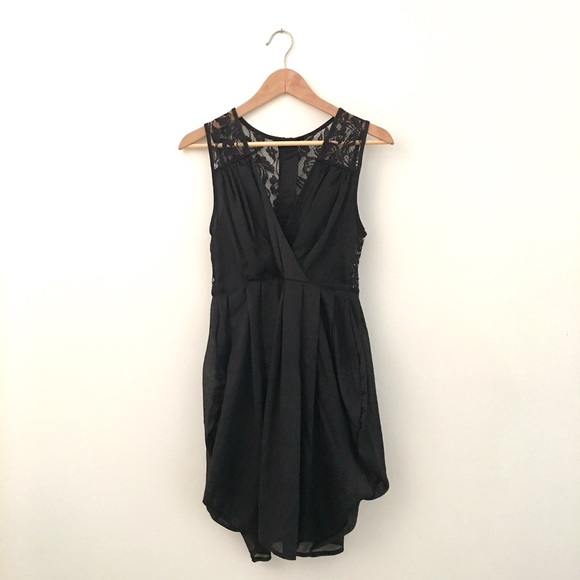 H&M Black Lace Back Bubble Dress