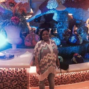 Meet your Posher, Latrina