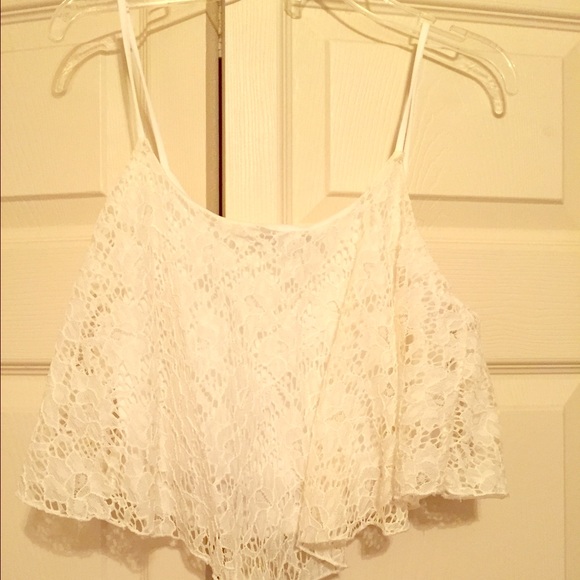 White latticed crop top (M)