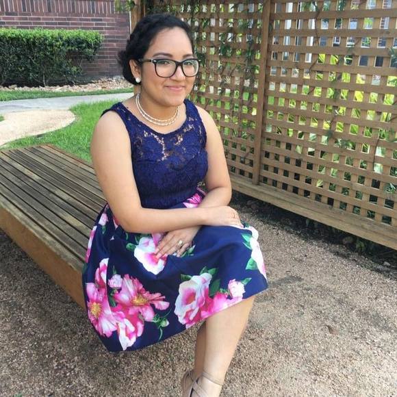 Meet your Posher, Cristina