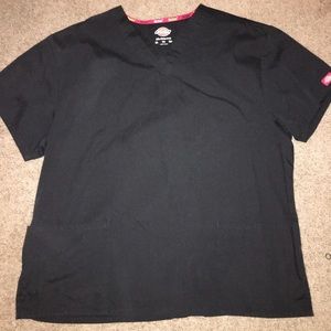 BLACK DICKIES SCRUB TOP