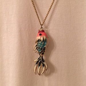 Two fashion jewelry necklaces