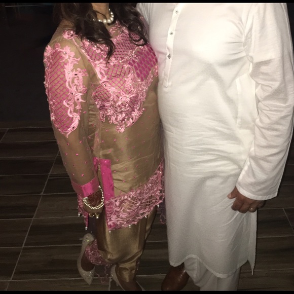 Shalwar Kameez latest 4 piece outfit. Kameez pants