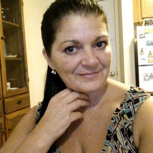 Meet your Posher, Denise y.