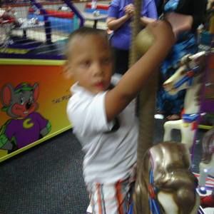 Meet your Posher, Danielle