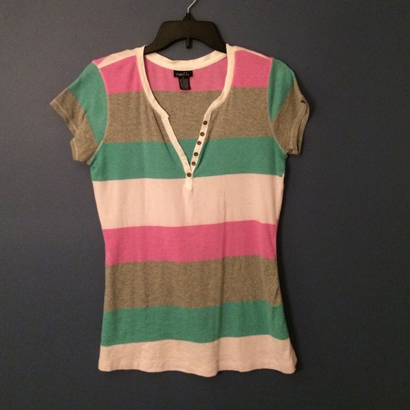 Weekend Shirt - Picture 2 of 2