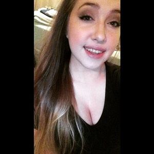 Meet your Posher, Kayla