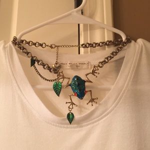 Stunning Frog Necklace "rio" by Betsey Johnson