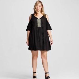 Flying  Tomato Plus Cold Shoulder Tunic