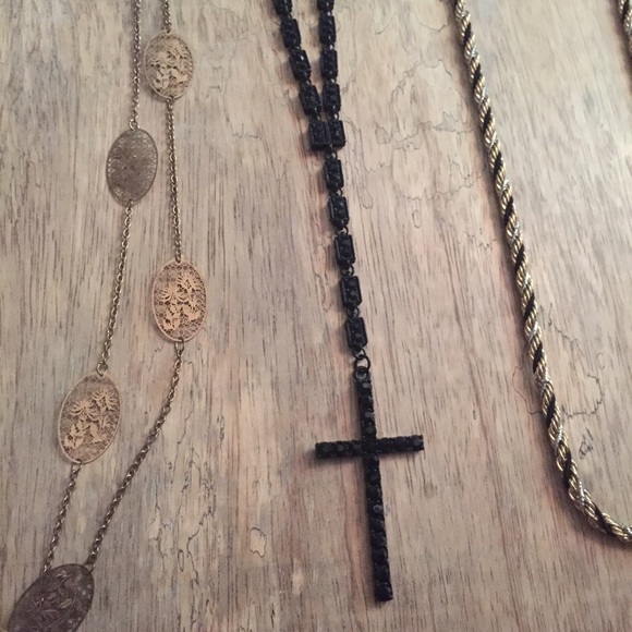 Bohemian Necklace Bundle - Picture 3 of 3