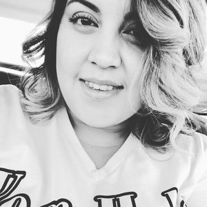 Meet your Posher, Desiree