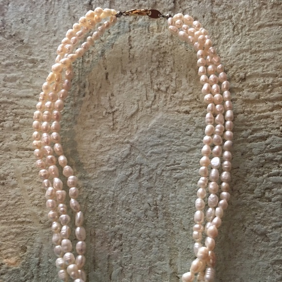 Perls - Picture 2 of 3