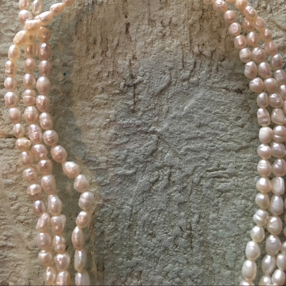 Perls - Picture 3 of 3