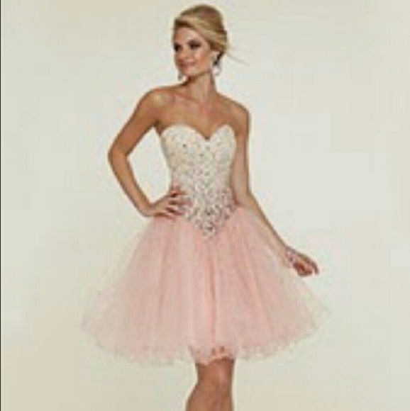 Prom dress - Picture 2 of 4