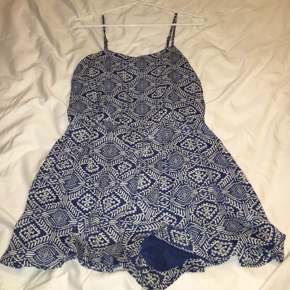 Cute romper - Picture 1 of 3