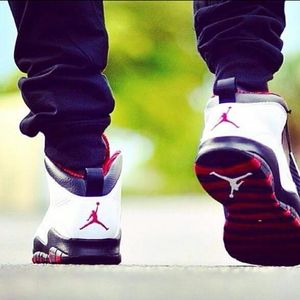 Meet your Posher, Derrick