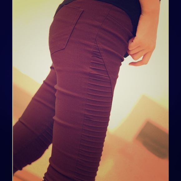 Cropped Moto Leggings - Wine Red