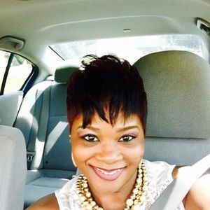 Meet your Posher, Clarissa