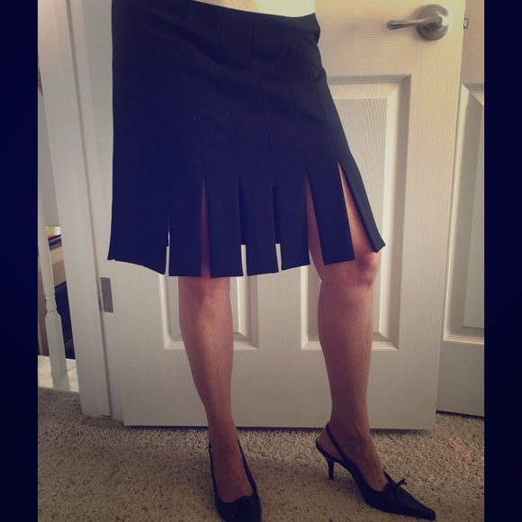 WHBM black skirt