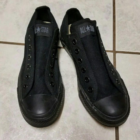NWOT Black Converse Chuck Taylors Lo