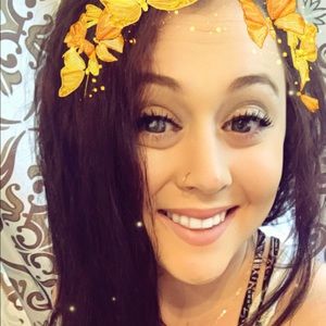 Meet your Posher, Elisha