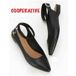 BN❣Cross-Ankle Strap Flats by Cooperative, Size 7