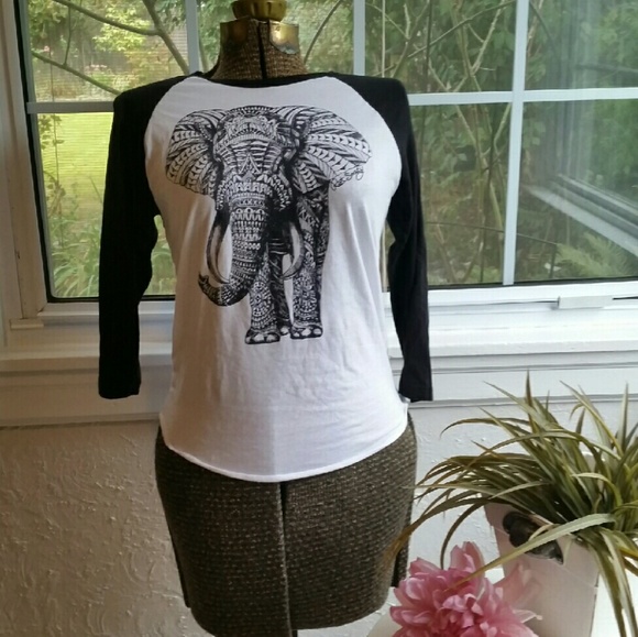Baseball tee