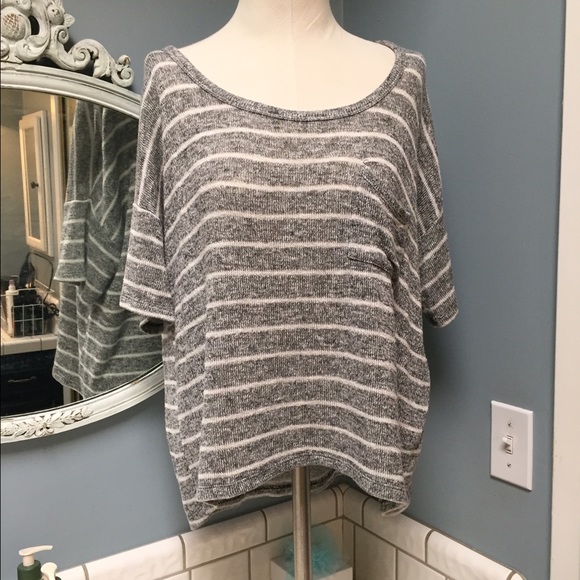 Grey top
