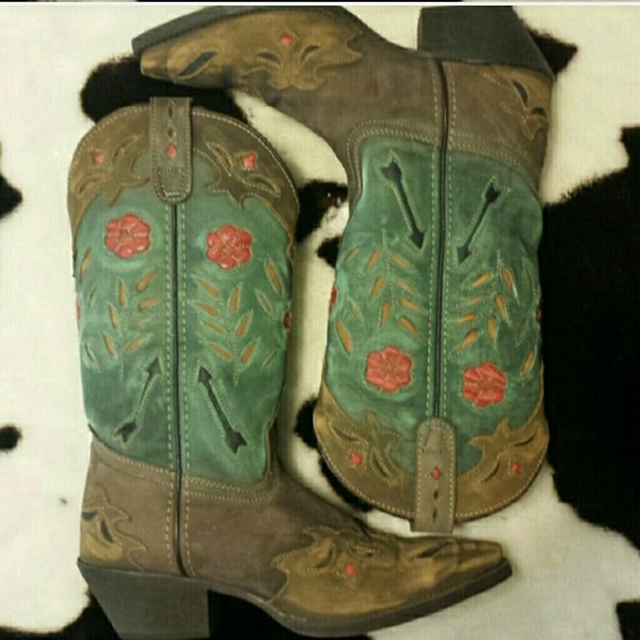 Laredo Boots {trade with jenngalaz}