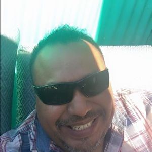 Meet your Posher, Eduardo