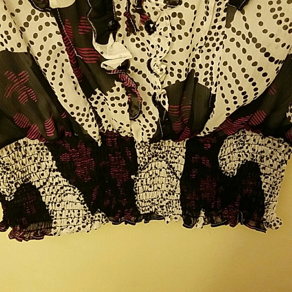 SOLD XOXO dressy top - Picture 2 of 3