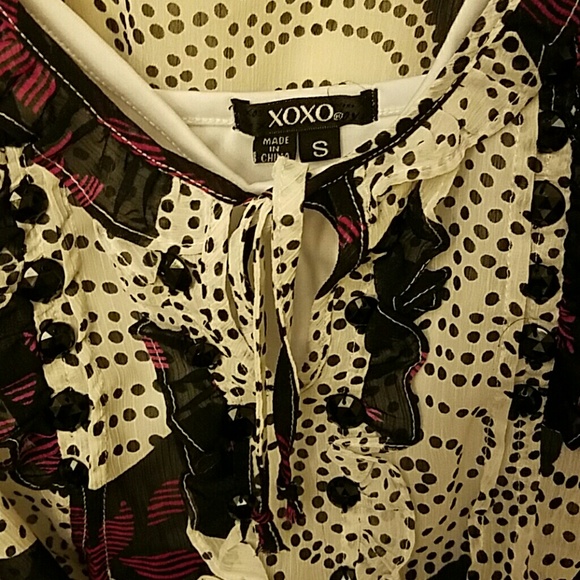 SOLD XOXO dressy top - Picture 3 of 3