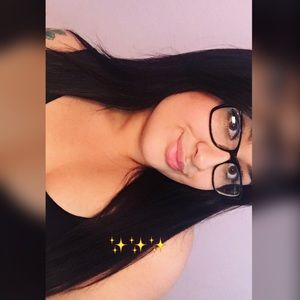 Meet your Posher, Vanessa